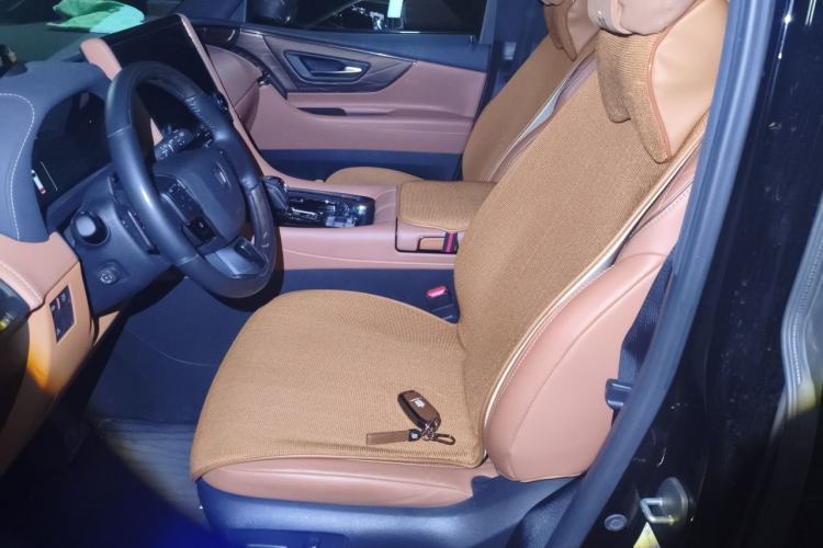 Used Toyota Vellfire 2024 Crown Dual-Engine 2.5L Supreme Executive Edition Left Front Seat