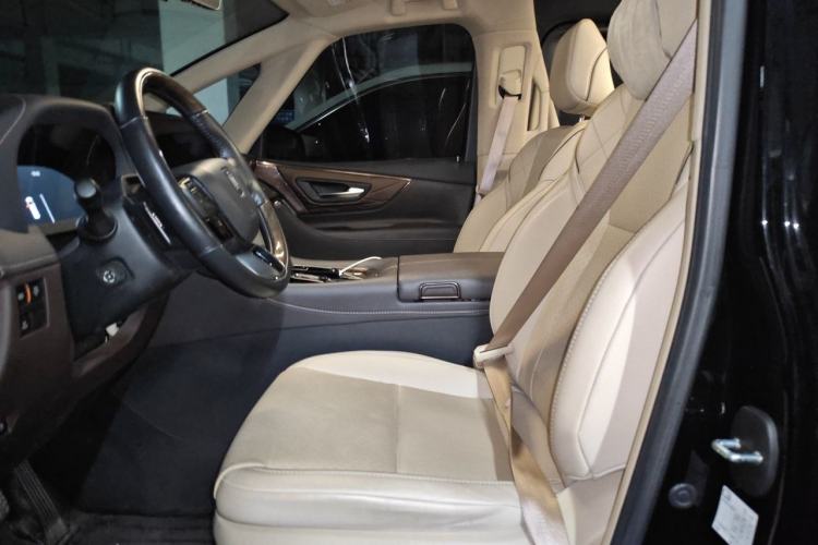 Used Toyota Vellfire 2024 Crown Dual-Engine 2.5L Supreme Executive Edition Left Front Seat