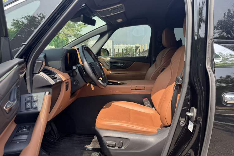 Used Toyota Vellfire 2024 Crown Dual-Engine 2.5L Supreme Executive Edition Left Front Seat
