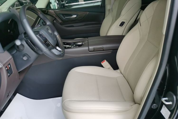 Used Toyota Vellfire 2024 Crown Dual-Engine 2.5L Ultimate Edition Left Front Seat