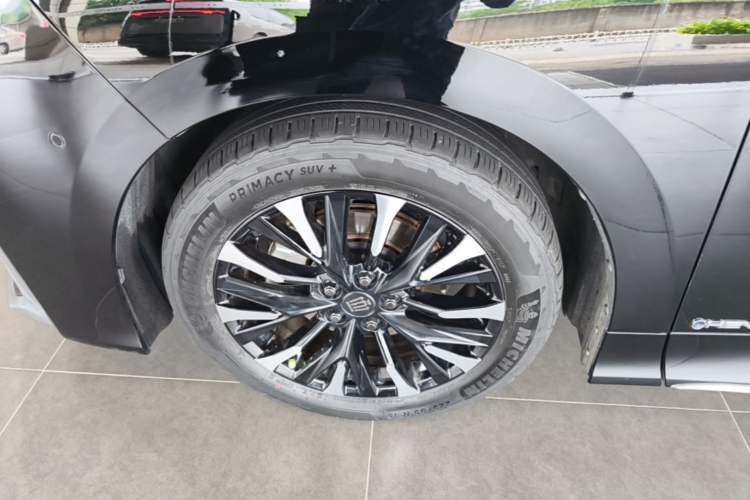 Used Toyota Vellfire 2024 Crown Dual-Engine 2.5L Ultimate Edition Left Front Wheel Hub