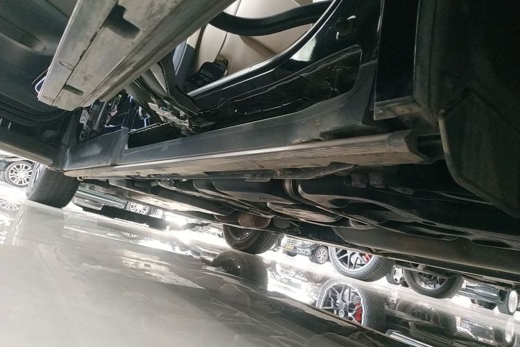 Used Toyota Vellfire 2024 Crown Dual-Engine 2.5L Supreme Executive Edition Left Side Sill