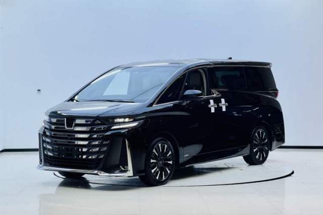 Used Toyota Vellfire 2024 Crown Dual-Engine 2.5L Ultimate Edition