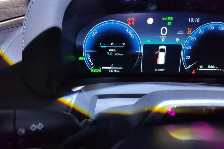 Used Toyota Vellfire 2024 Crown Dual-Engine 2.5L Supreme Executive Edition Odometer Close Up