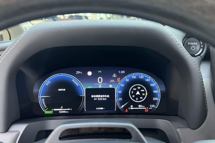 Used Toyota Vellfire 2024 Crown Dual-Engine 2.5L Ultimate Edition Odometer Close Up