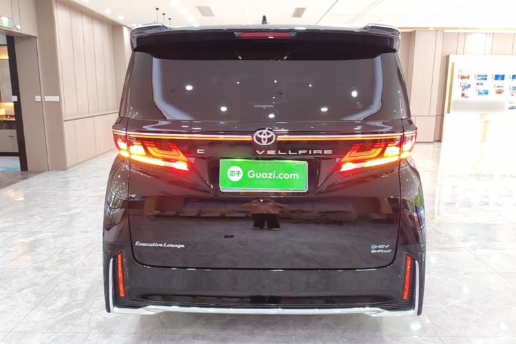 Used Toyota Vellfire 2024 Crown Dual-Engine 2.5L Supreme Executive Edition Rear