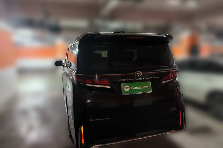 Used Toyota Vellfire 2024 Crown Dual-Engine 2.5L Ultimate Edition Rear