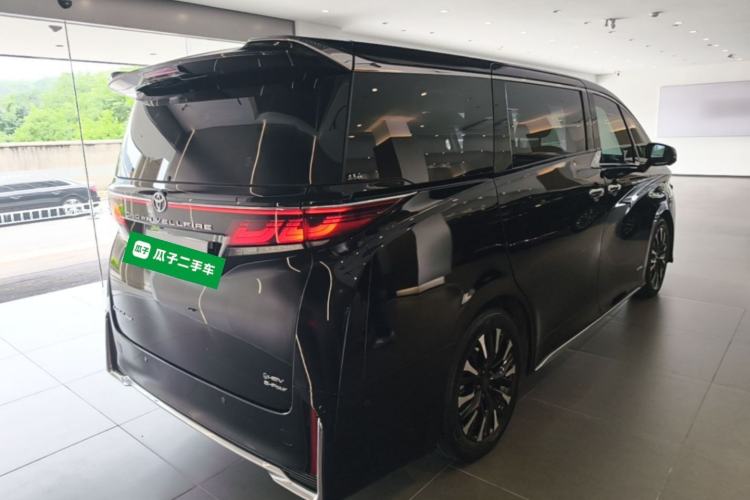 Used Toyota Vellfire 2024 Crown Dual-Engine 2.5L Ultimate Edition Rear Right 45 Deg