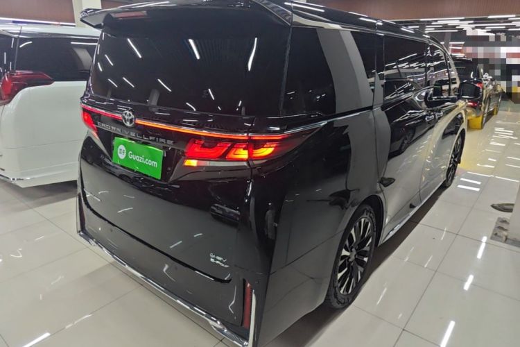 Used Toyota Vellfire 2024 Crown Dual-Engine 2.5L Ultimate Edition Rear Right 45 Deg