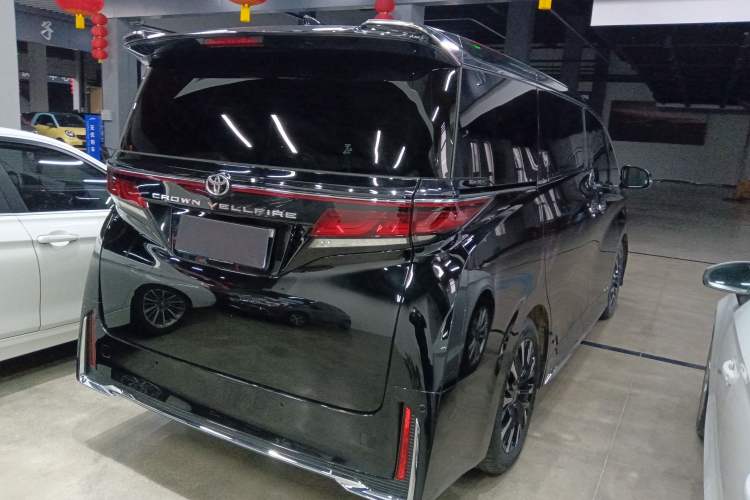 Used Toyota Vellfire 2024 Crown Dual-Engine 2.5L Ultimate Edition Rear Right 45 Deg