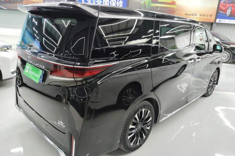 Used Toyota Vellfire 2024 Crown Dual-Engine 2.5L Ultimate Edition Rear Right 45 Deg