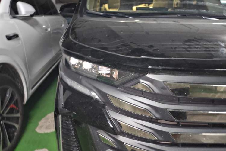 Used Toyota Vellfire 2024 Crown Dual-Engine 2.5L Supreme Executive Edition Right Front Headlight
