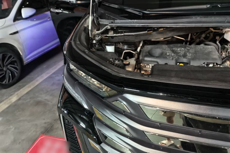 Used Toyota Vellfire 2024 Crown Dual-Engine 2.5L Ultimate Edition Right Front Headlight