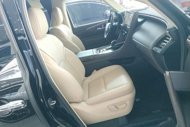 Used Toyota Vellfire 2024 Crown Dual-Engine 2.5L Ultimate Edition Right Front Seat