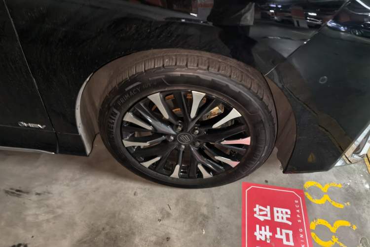 Used Toyota Vellfire 2024 Crown Dual-Engine 2.5L Ultimate Edition Right Front Wheel Hub