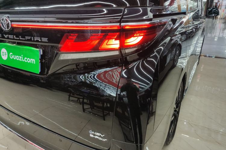 Used Toyota Vellfire 2024 Crown Dual-Engine 2.5L Supreme Executive Edition Right Rear Taillight