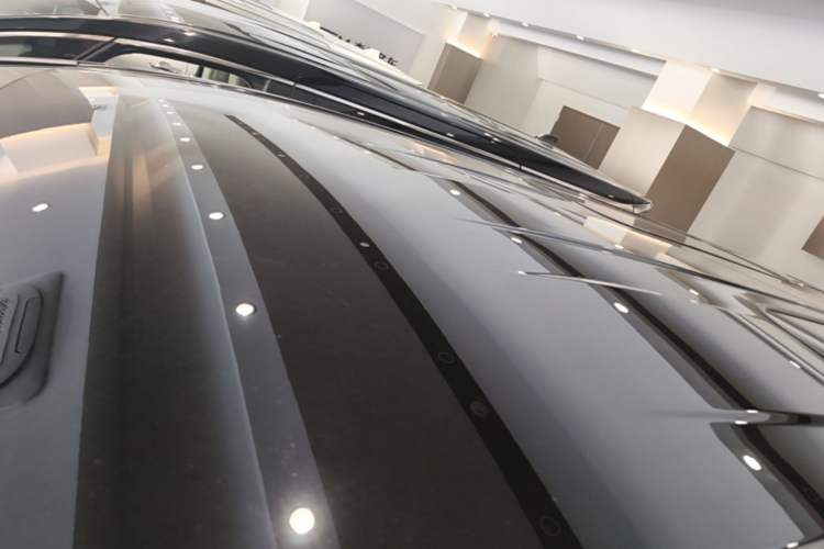 Used Toyota Vellfire 2024 Crown Dual-Engine 2.5L Supreme Executive Edition Roof