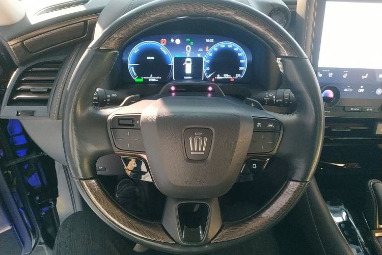 Used Toyota Vellfire 2024 Crown Dual-Engine 2.5L Supreme Executive Edition Steering Wheel