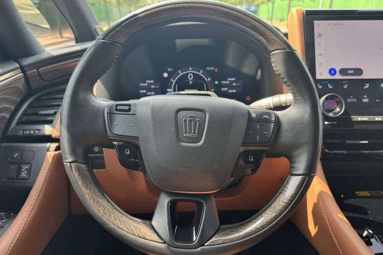 Used Toyota Vellfire 2024 Crown Dual-Engine 2.5L Supreme Executive Edition Steering Wheel