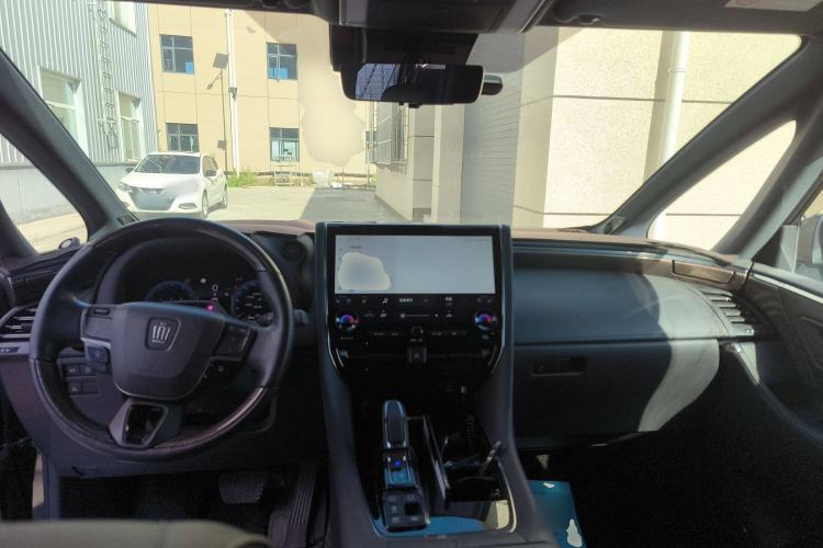 Used Toyota Vellfire 2024 Crown Dual-Engine 2.5L Ultimate Edition Steering Wheel