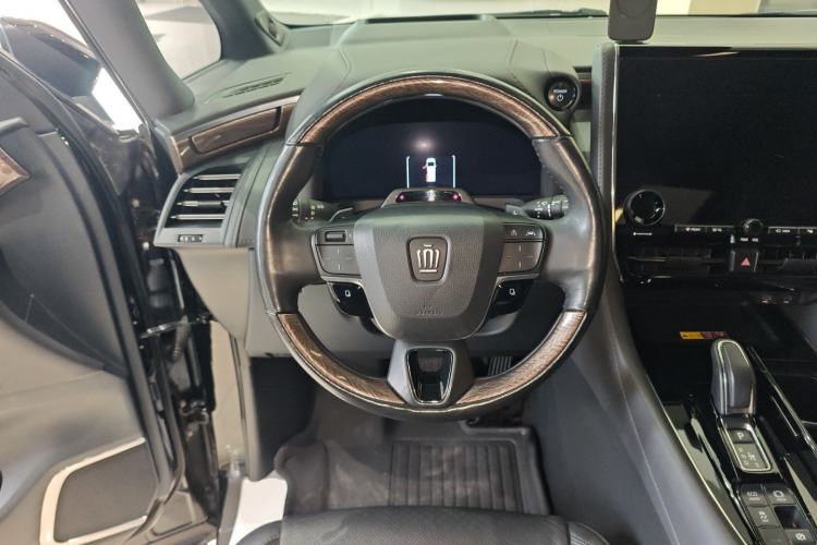 Used Toyota Vellfire 2024 Crown Dual-Engine 2.5L Ultimate Edition Steering Wheel
