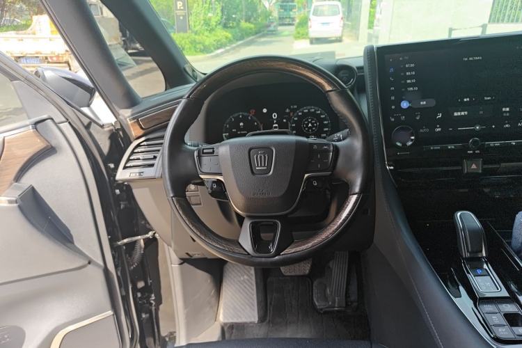 Used Toyota Vellfire 2024 Crown Dual-Engine 2.5L Supreme Executive Edition Steering Wheel