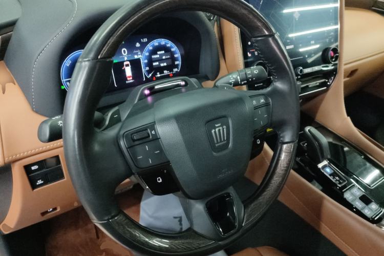 Used Toyota Vellfire 2024 Crown Dual-Engine 2.5L Supreme Executive Edition Steering Wheel