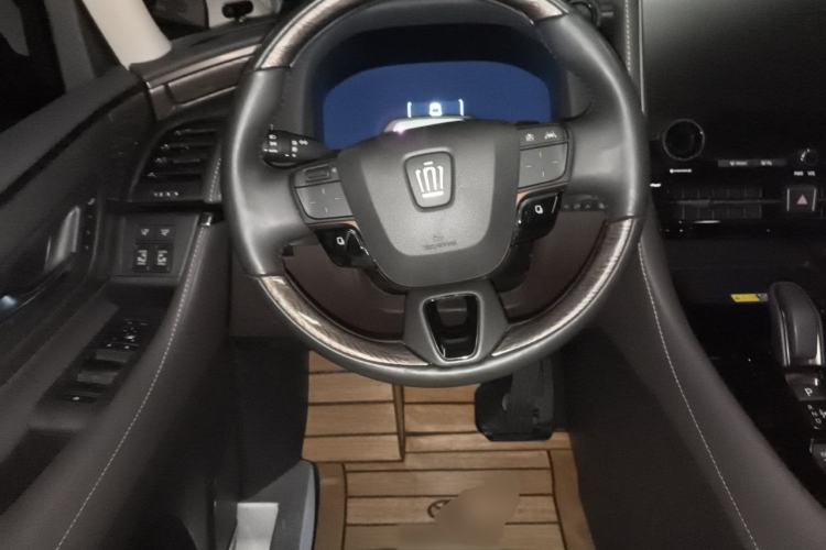 Used Toyota Vellfire 2024 Crown Dual-Engine 2.5L Ultimate Edition Steering Wheel