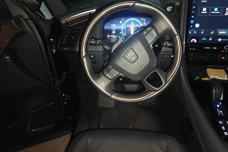 Used Toyota Vellfire 2024 Crown Dual-Engine 2.5L Ultimate Edition Steering Wheel