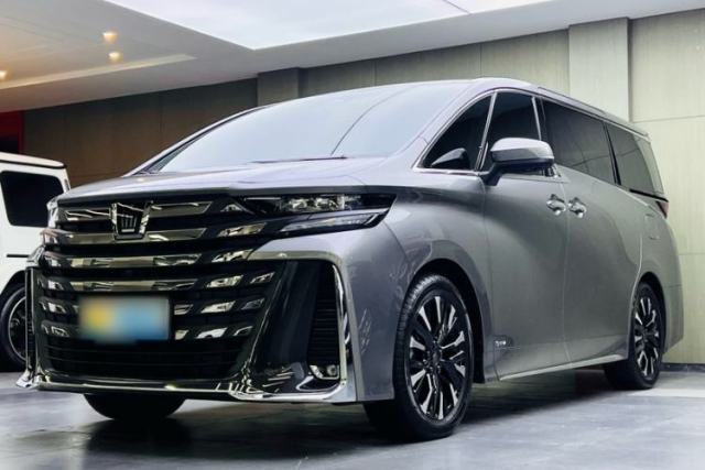 Used Toyota Vellfire 2024 Crown Dual-Engine 2.5L Ultimate Edition