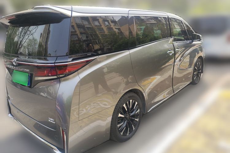 Used Toyota Vellfire 2024 Crown Dual-Engine 2.5L Ultimate Edition Rear Right 45 Deg
