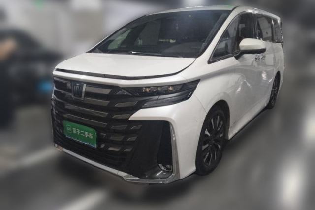 Toyota Vellfire 2024 Crown Dual-Engine 2.5L Ultimate Edition مستعملة