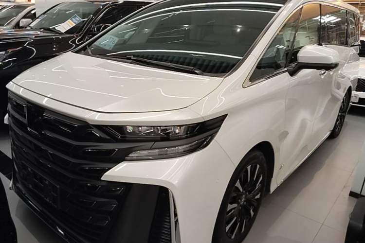 Used Toyota Vellfire 2024 Crown Dual-Engine 2.5L Ultimate Edition Guazi used car, China used car export, Used car for sale, Used cars, Cheapest cars for sale