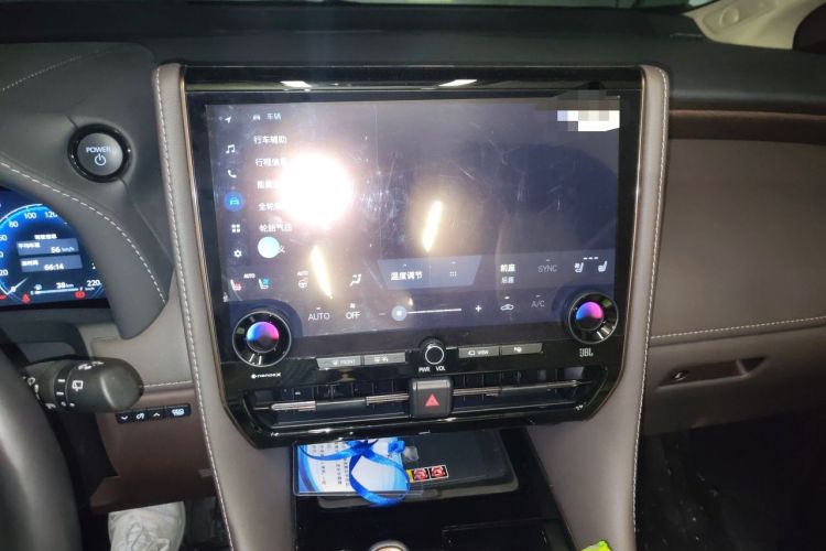 Used Toyota Vellfire 2024 Crown Dual-Engine 2.5L Supreme Executive Edition Audio And AC Panel
