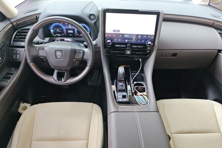 Used Toyota Vellfire 2024 Crown Dual-Engine 2.5L Ultimate Edition Center Console