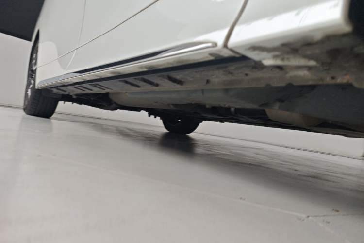 Used Toyota Vellfire 2024 Crown Dual-Engine 2.5L Ultimate Edition Chassis Front Right