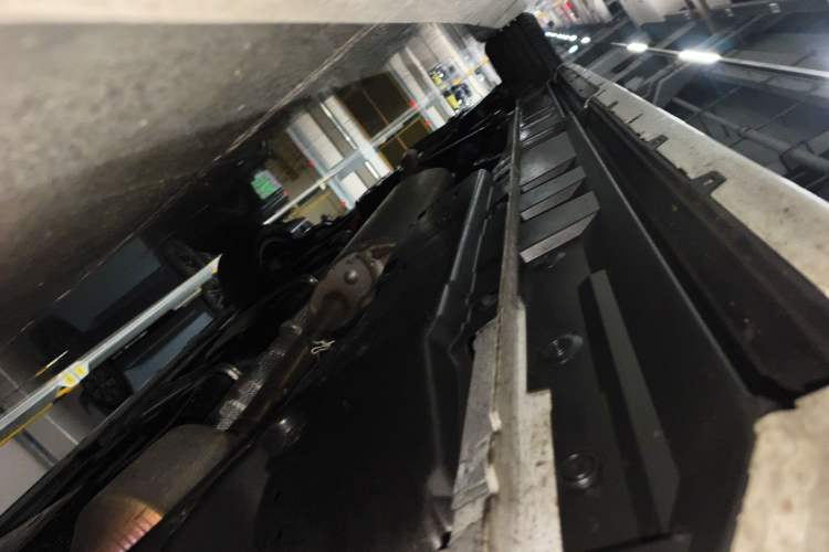 Used Toyota Vellfire 2024 Crown Dual-Engine 2.5L Ultimate Edition Chassis Front Right