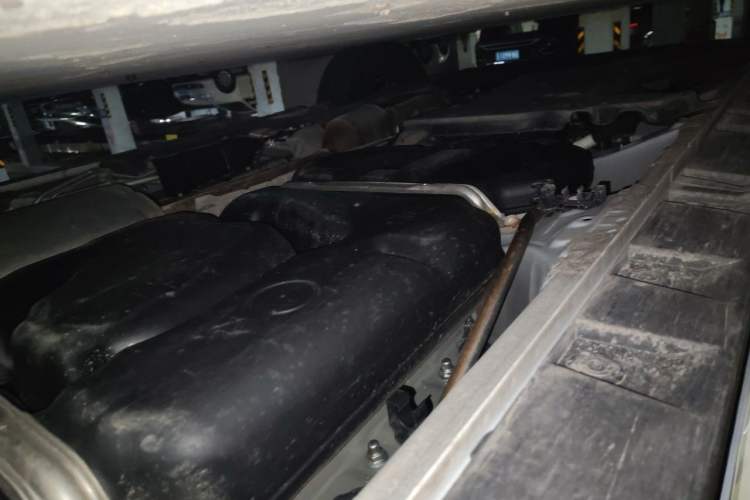 Used Toyota Vellfire 2024 Crown Dual-Engine 2.5L Supreme Executive Edition Chassis Rear Left