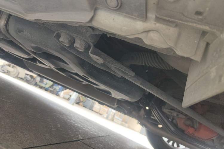 Used Toyota Vellfire 2024 Crown Dual-Engine 2.5L Ultimate Edition Chassis Rear Left