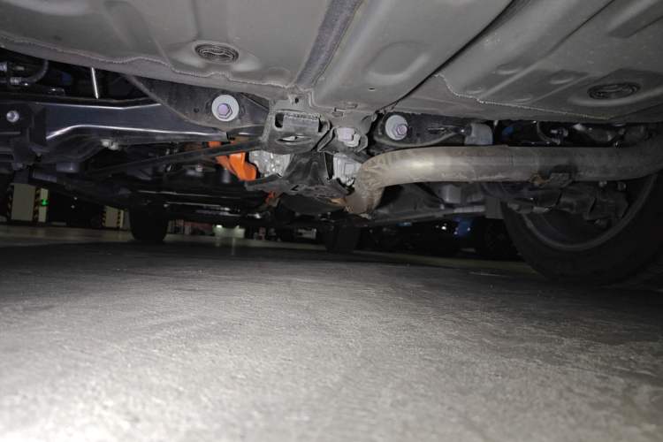 Used Toyota Vellfire 2024 Crown Dual-Engine 2.5L Ultimate Edition Chassis Rear