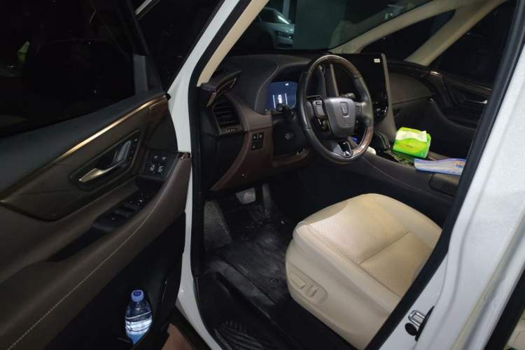 Used Toyota Vellfire 2024 Crown Dual-Engine 2.5L Supreme Executive Edition Driver Seat
