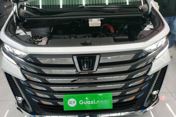 Used Toyota Vellfire 2024 Crown Dual-Engine 2.5L Ultimate Edition Engine Bay