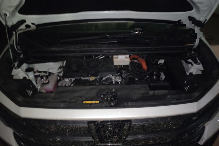 Used Toyota Vellfire 2024 Crown Dual-Engine 2.5L Supreme Executive Edition Engine Bay