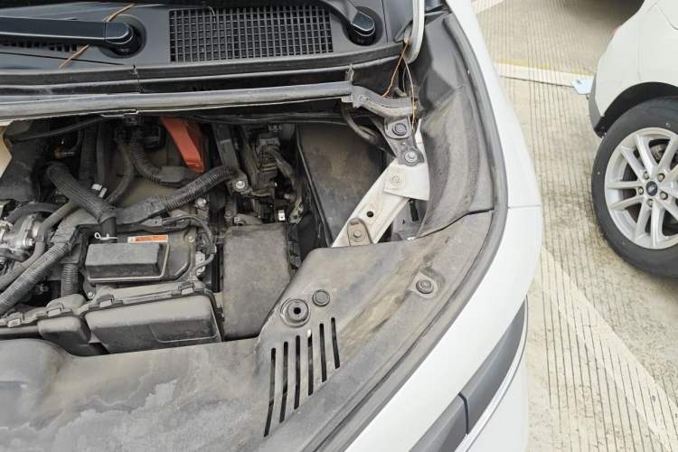 Used Toyota Vellfire 2024 Crown Dual-Engine 2.5L Ultimate Edition Engine Bay Left