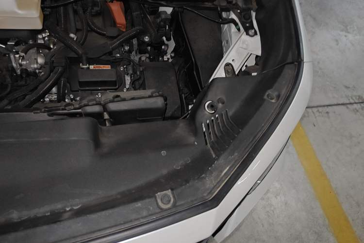 Used Toyota Vellfire 2024 Crown Dual-Engine 2.5L Ultimate Edition Engine Bay Left