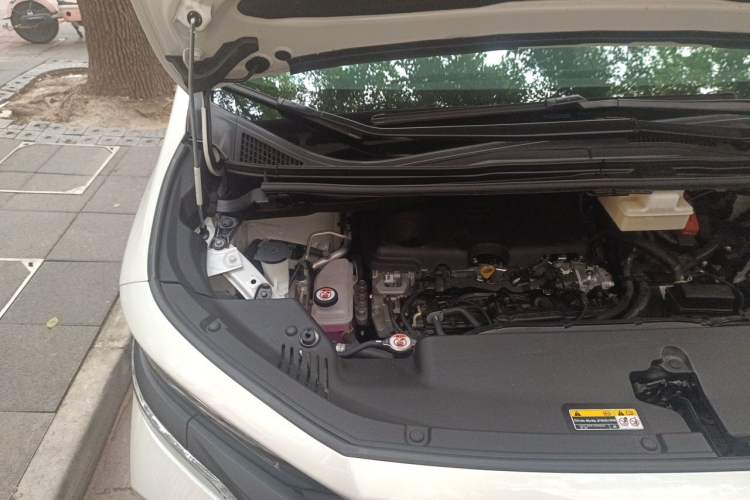 Used Toyota Vellfire 2024 Crown Dual-Engine 2.5L Ultimate Edition Engine Bay Right