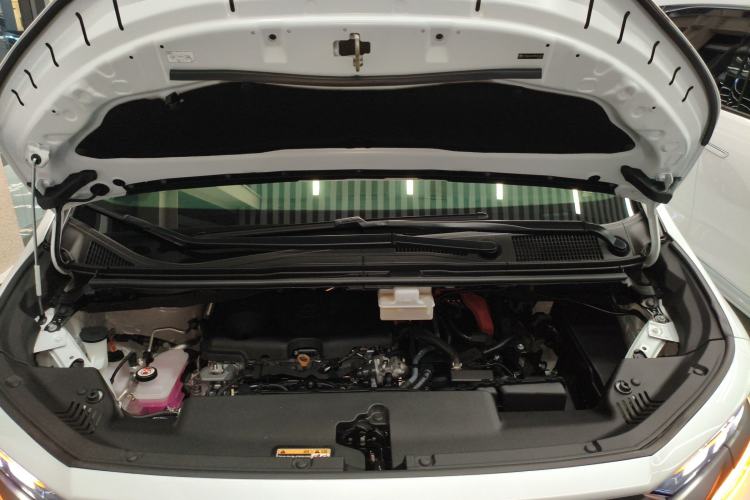 Used Toyota Vellfire 2024 Crown Dual-Engine 2.5L Supreme Executive Edition Engine Bay