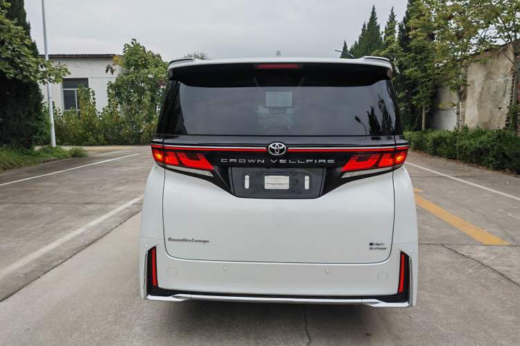 Used Toyota Vellfire 2024 Crown Dual-Engine 2.5L Supreme Executive Edition Exterior 4