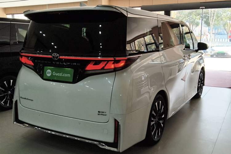 Used Toyota Vellfire 2024 Crown Dual-Engine 2.5L Ultimate Edition Exterior 5