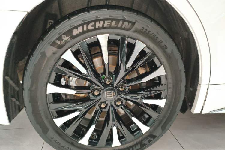Used Toyota Vellfire 2024 Crown Dual-Engine 2.5L Supreme Executive Edition Exterior 8